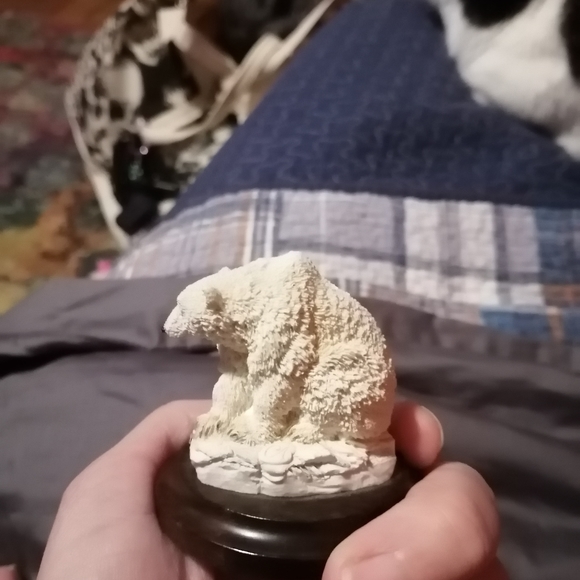 Vintage 90s Polar Bear and Cub Figure - Picture 4 of 7